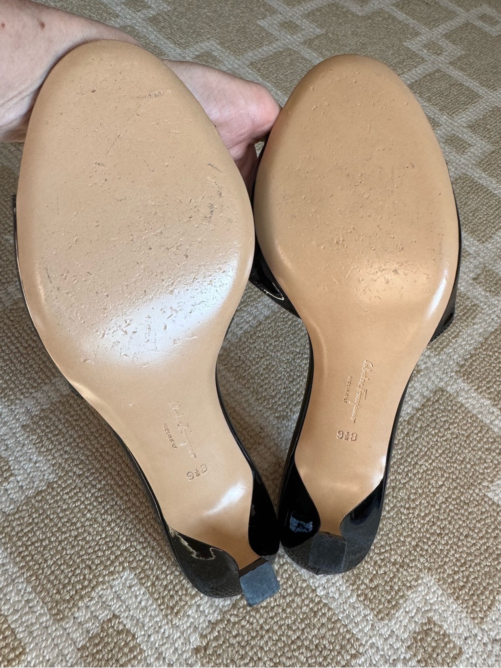 Salvatore Ferragamo Glory Vara Bow Patent Leather Kitten Heel Mules Black 9.5 - Picture 12 of 13